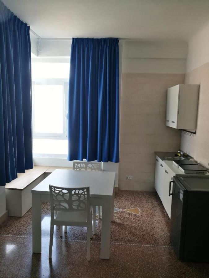 SETTIMO SOLE Affitta Camere Taranto Esterno foto