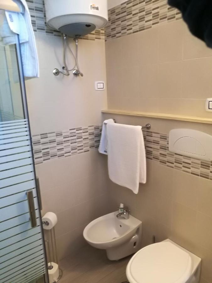 SETTIMO SOLE Affitta Camere Taranto Esterno foto